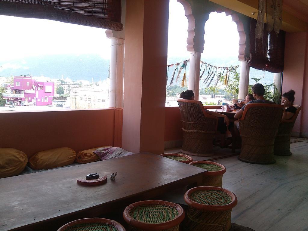 Hotel Mama Luna Pushkar Ngoại thất bức ảnh